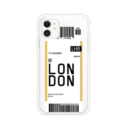 Funda personalizada estilo pase de abordar con diseño de Londres y código LHR, personalizable con nombre y datos de vuelo; producto de Remark MX para iPhone