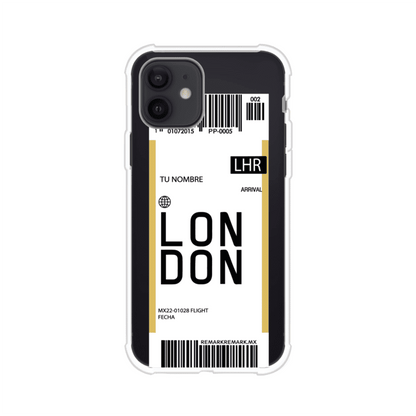 Funda personalizada estilo pase de abordar con diseño de Londres y código LHR, personalizable con nombre y datos de vuelo; producto de Remark MX para iPhone