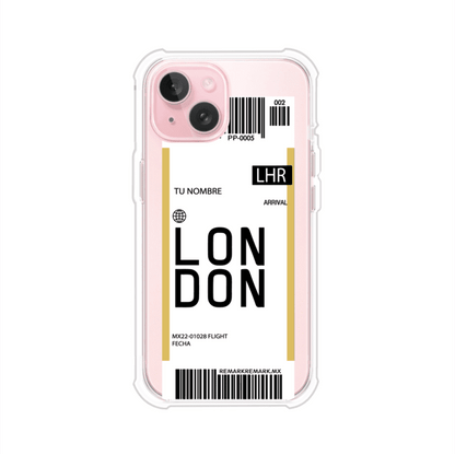 Funda personalizada estilo pase de abordar con diseño de Londres y código LHR, personalizable con nombre y datos de vuelo; producto de Remark MX para iPhone