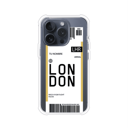 Funda personalizada estilo pase de abordar con diseño de Londres y código LHR, personalizable con nombre y datos de vuelo; producto de Remark MX para iPhone