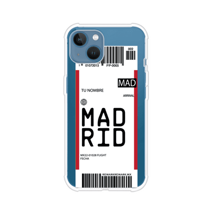 Funda personalizada estilo pase de abordar con diseño de Madrid y código MAD, personalizable con nombre y datos de vuelo; producto de Remark MX para iPhone