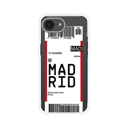 Funda personalizada estilo pase de abordar con diseño de Madrid y código MAD, personalizable con nombre y datos de vuelo; producto de Remark MX para iPhone