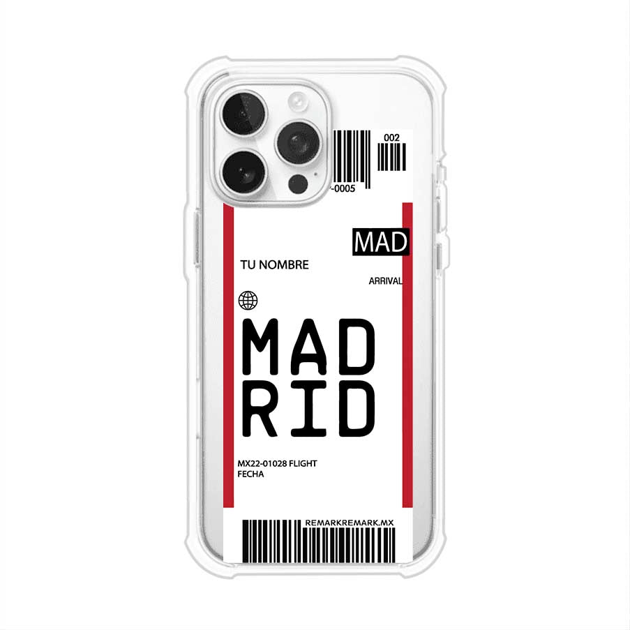 Funda personalizada estilo pase de abordar con diseño de Madrid y código MAD, personalizable con nombre y datos de vuelo; producto de Remark MX para iPhone