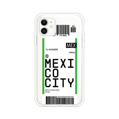Funda personalizada estilo pase de abordar con diseño de Mexico y código MEX, personalizable con nombre y datos de vuelo; producto de Remark MX para iPhone