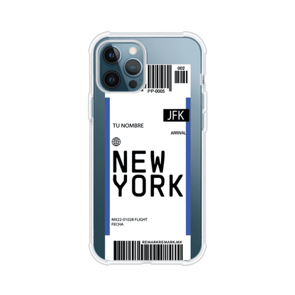 Funda personalizada estilo pase de abordar con diseño de Nueva York y código JFK, personalizable con nombre y datos de vuelo; producto de Remark MX para iPhone