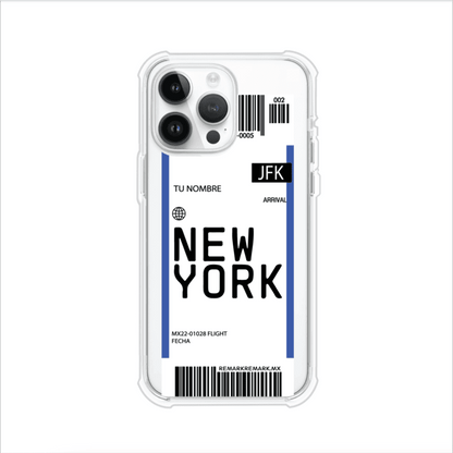 Funda personalizada estilo pase de abordar con diseño de Nueva York y código JFK, personalizable con nombre y datos de vuelo; producto de Remark MX para iPhone