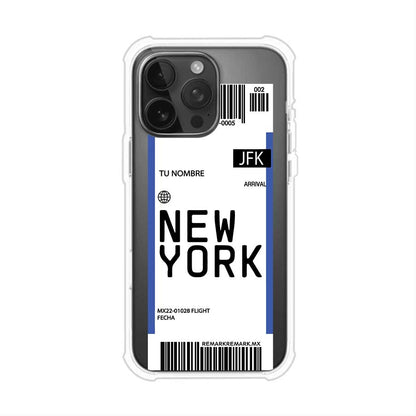 Funda personalizada estilo pase de abordar con diseño de Nueva York y código JFK, personalizable con nombre y datos de vuelo; producto de Remark MX para iPhone