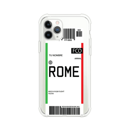 Funda personalizada estilo pase de abordar con diseño de Roma y código FCO, personalizable con nombre y datos de vuelo; producto de Remark MX para iPhone