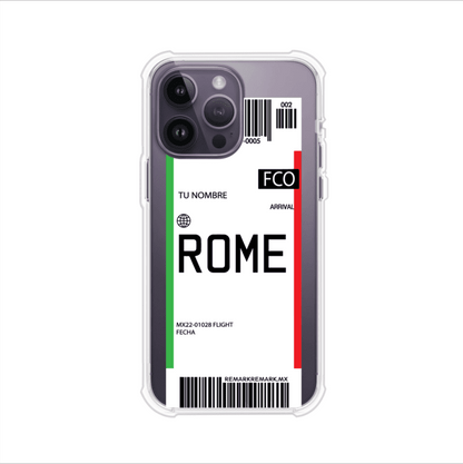 Funda personalizada estilo pase de abordar con diseño de Roma y código FCO, personalizable con nombre y datos de vuelo; producto de Remark MX para iPhone