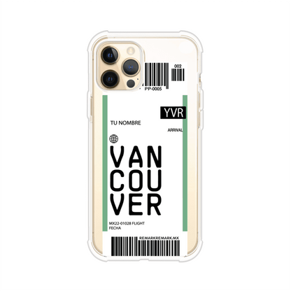 Funda personalizada estilo pase de abordar con diseño de Vancouver y código YVR, personalizable con nombre y datos de vuelo; producto de Remark MX para iPhone