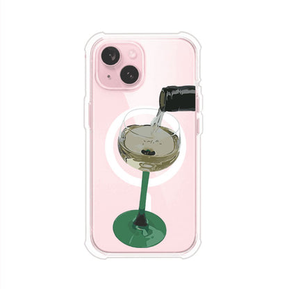 Funda personalizada para iPhone con ilustración de un dirty martini siendo servido en una copa. Diseño elegante y moderno para amantes de los cócteles. Producto de Remark MX