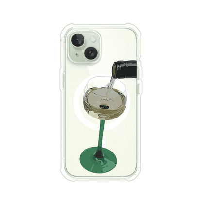 Funda personalizada para iPhone con ilustración de un dirty martini siendo servido en una copa. Diseño elegante y moderno para amantes de los cócteles. Producto de Remark MX