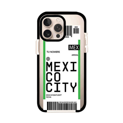 Funda personalizada estilo pase de abordar con diseño de Mexico y código MEX, personalizable con nombre y datos de vuelo; producto de Remark MX para iPhone